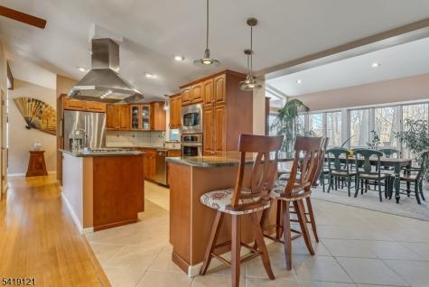 1044 Summit Lane Mountainside NJ 07092