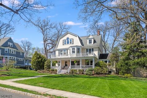 39 Oak Ridge Avenue Summit NJ 07901