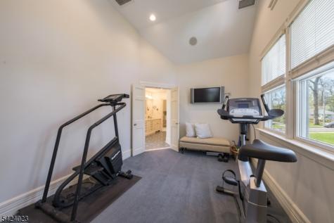 39 Oak Ridge Avenue Summit NJ 07901