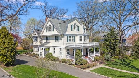 39 Oak Ridge Avenue Summit NJ 07901