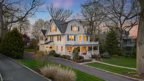 39 Oak Ridge Avenue Summit NJ 07901