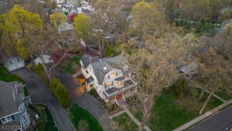 39 Oak Ridge Avenue Summit NJ 07901