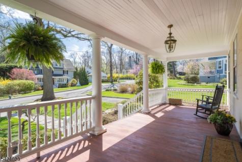 39 Oak Ridge Avenue Summit NJ 07901