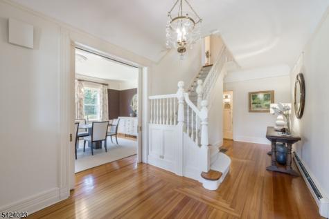 39 Oak Ridge Avenue Summit NJ 07901
