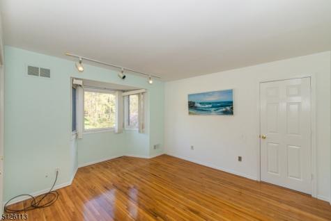 29 Radcliffe Drive Roxbury NJ 07876