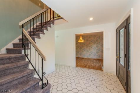 29 Radcliffe Drive Roxbury NJ 07876