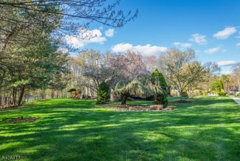 29 Radcliffe Drive Roxbury NJ 07876