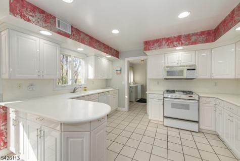 29 Radcliffe Drive Roxbury NJ 07876