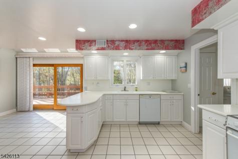 29 Radcliffe Drive Roxbury NJ 07876