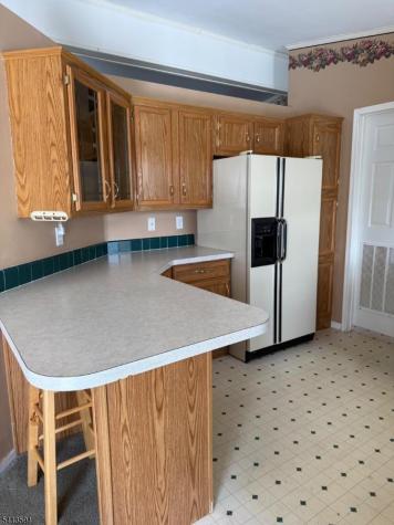 3 Rainbow Terrace White NJ 07823