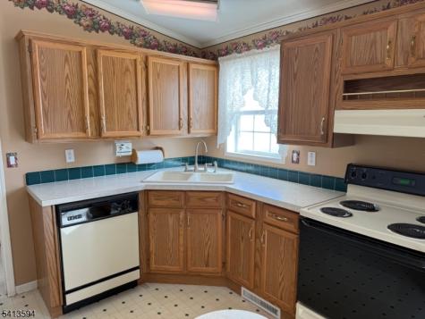 3 Rainbow Terrace White NJ 07823
