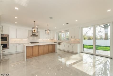 722 Erie Road Paramus NJ 07652