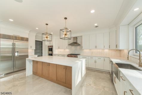 722 Erie Road Paramus NJ 07652