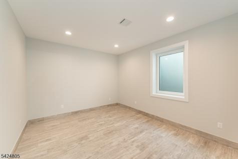 722 Erie Road Paramus NJ 07652