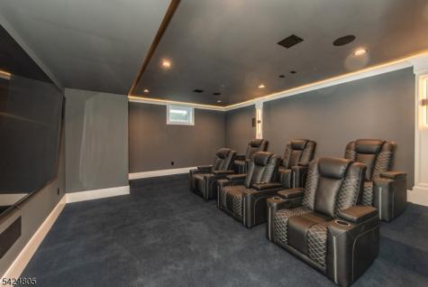 722 Erie Road Paramus NJ 07652