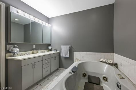 1404 State Route 57 Mansfield NJ 07865