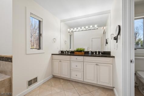 5 Meadow Drive Warren NJ 07059