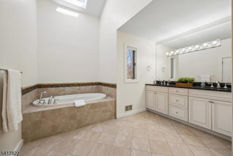 5 Meadow Drive Warren NJ 07059