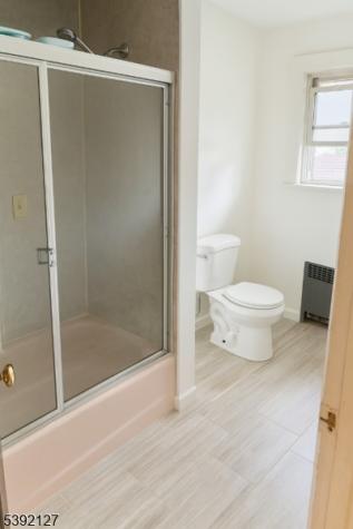 43 Ampere Parkway East Orange NJ 07017