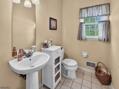 17 Saddle Ridge Road Frelinghuysen NJ 07821