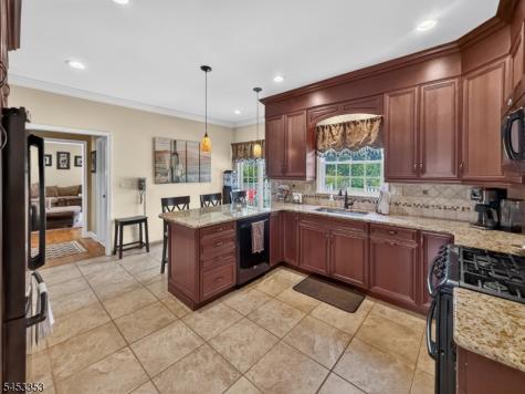 17 Saddle Ridge Road Frelinghuysen NJ 07821