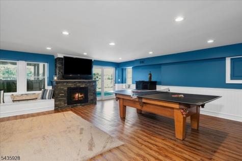 41 E Shore Road Denville NJ 07834