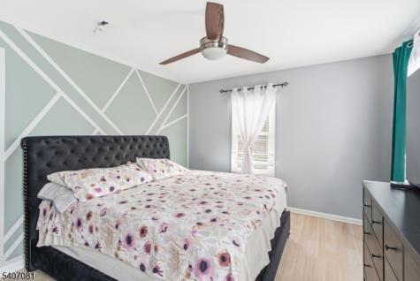 32 Elmwood Terrace Irvington NJ 07111