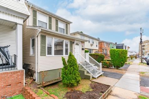 32 Elmwood Terrace Irvington NJ 07111