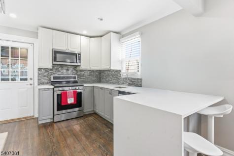 32 Elmwood Terrace Irvington NJ 07111
