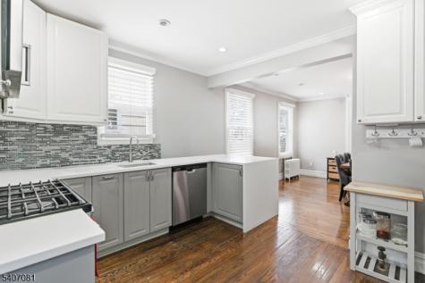 32 Elmwood Terrace Irvington NJ 07111