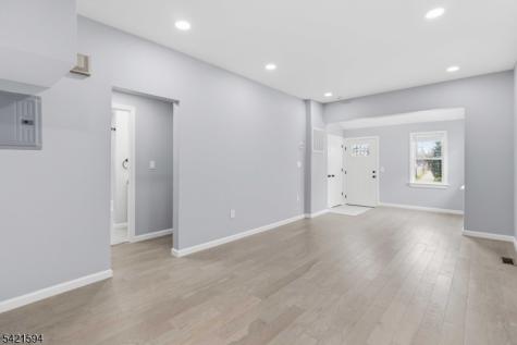 77 Lakeside Avenue Pompton Lakes NJ 07442