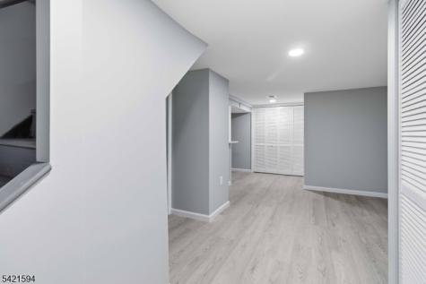 77 Lakeside Avenue Pompton Lakes NJ 07442