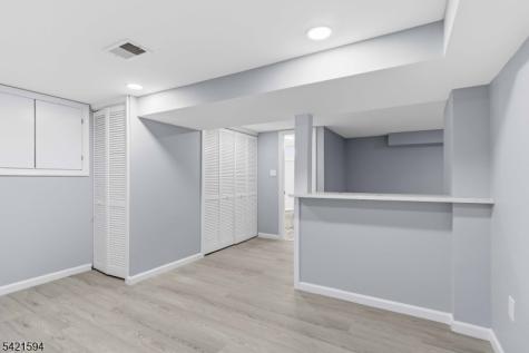 77 Lakeside Avenue Pompton Lakes NJ 07442