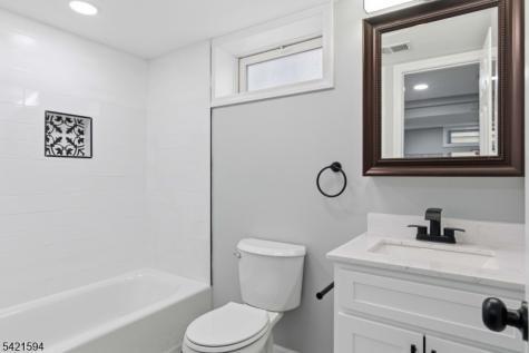 77 Lakeside Avenue Pompton Lakes NJ 07442