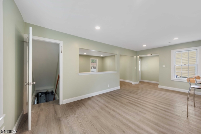29 South Street Manville NJ 08835