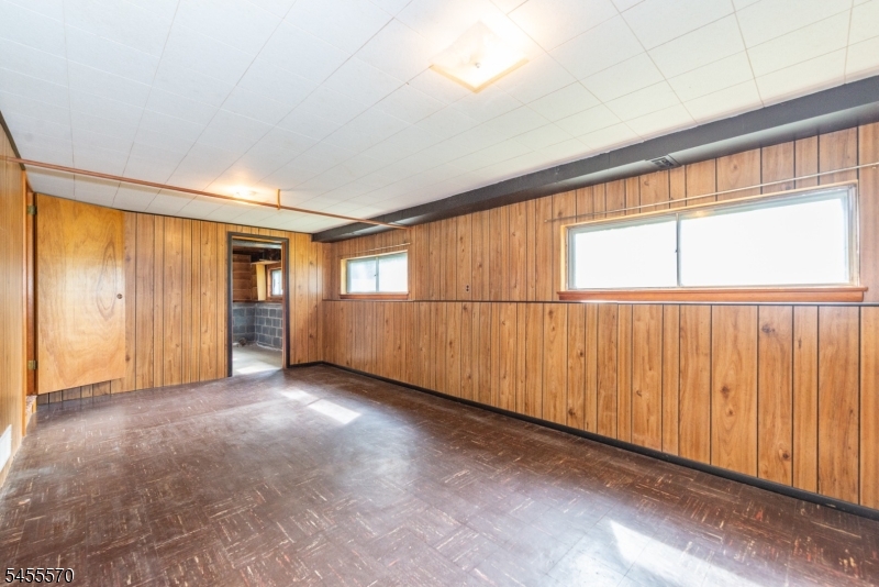 8 John Street Lincoln Park NJ 07035