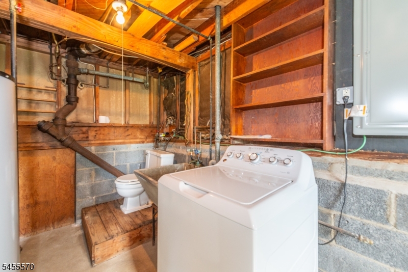 8 John Street Lincoln Park NJ 07035