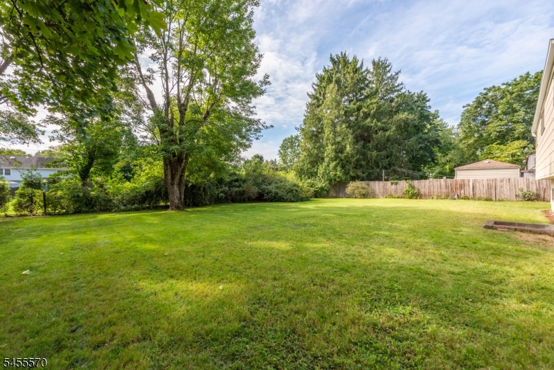 8 John Street Lincoln Park NJ 07035