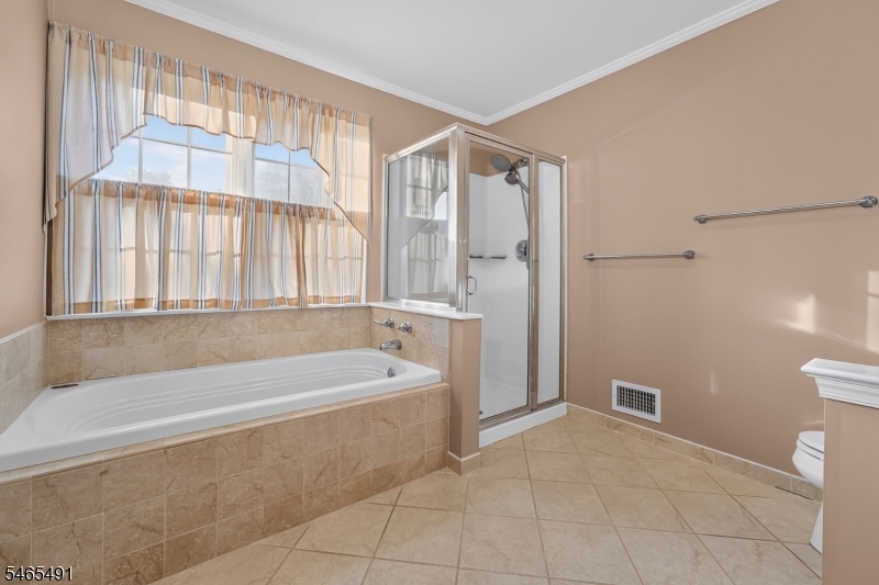 12 Pebble Beach Way Washington NJ 07882