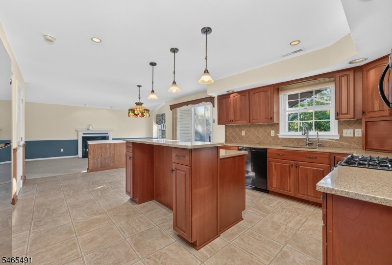 12 Pebble Beach Way Washington NJ 07882