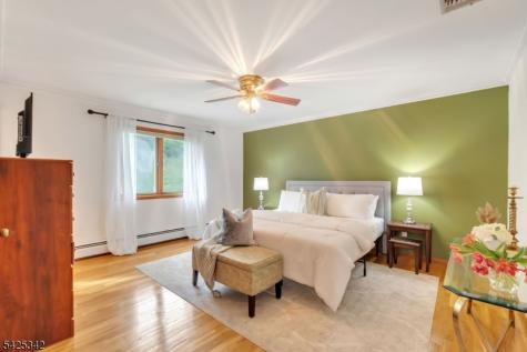 204 Queens Lane Mountainside NJ 07092