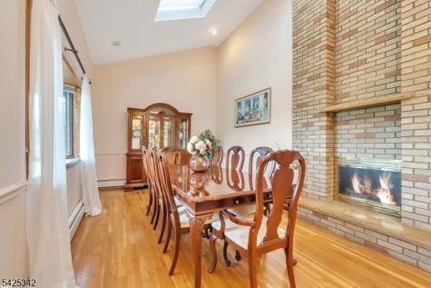 204 Queens Lane Mountainside NJ 07092