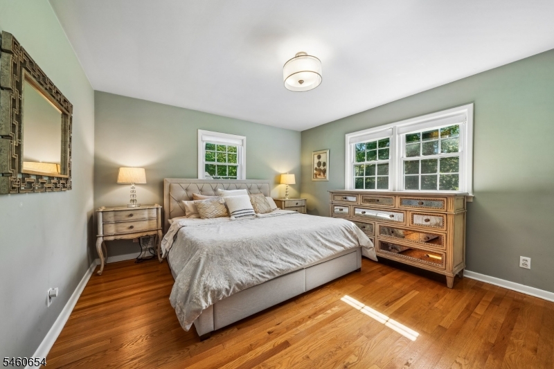 10 Hampton Terrace Livingston NJ 07039