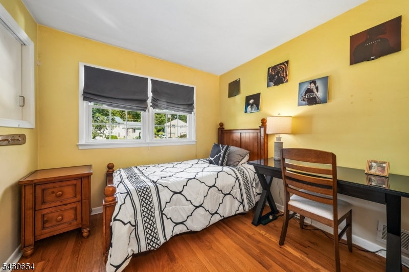 10 Hampton Terrace Livingston NJ 07039