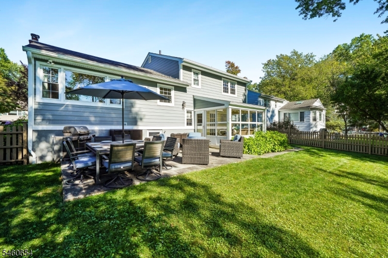 10 Hampton Terrace Livingston NJ 07039