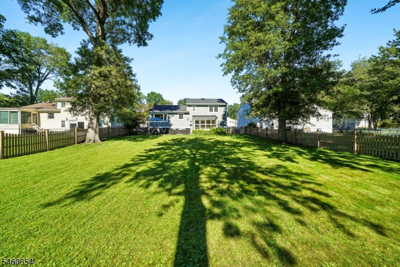 10 Hampton Terrace Livingston NJ 07039