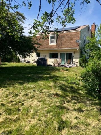 21 Trescott Lane Willingboro NJ 08046