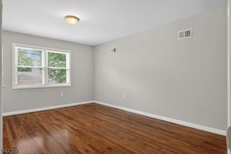 103 Berkshire Place Irvington NJ 07111