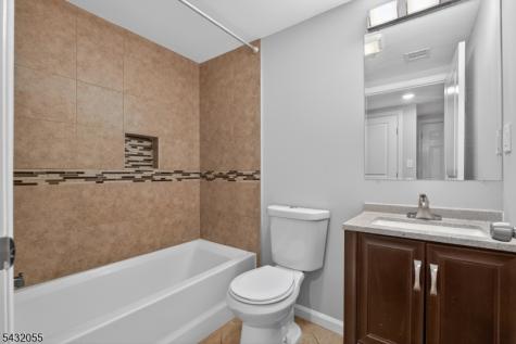 103 Berkshire Place Irvington NJ 07111