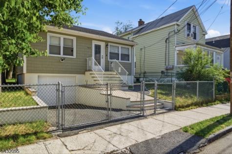 103 Berkshire Place Irvington NJ 07111